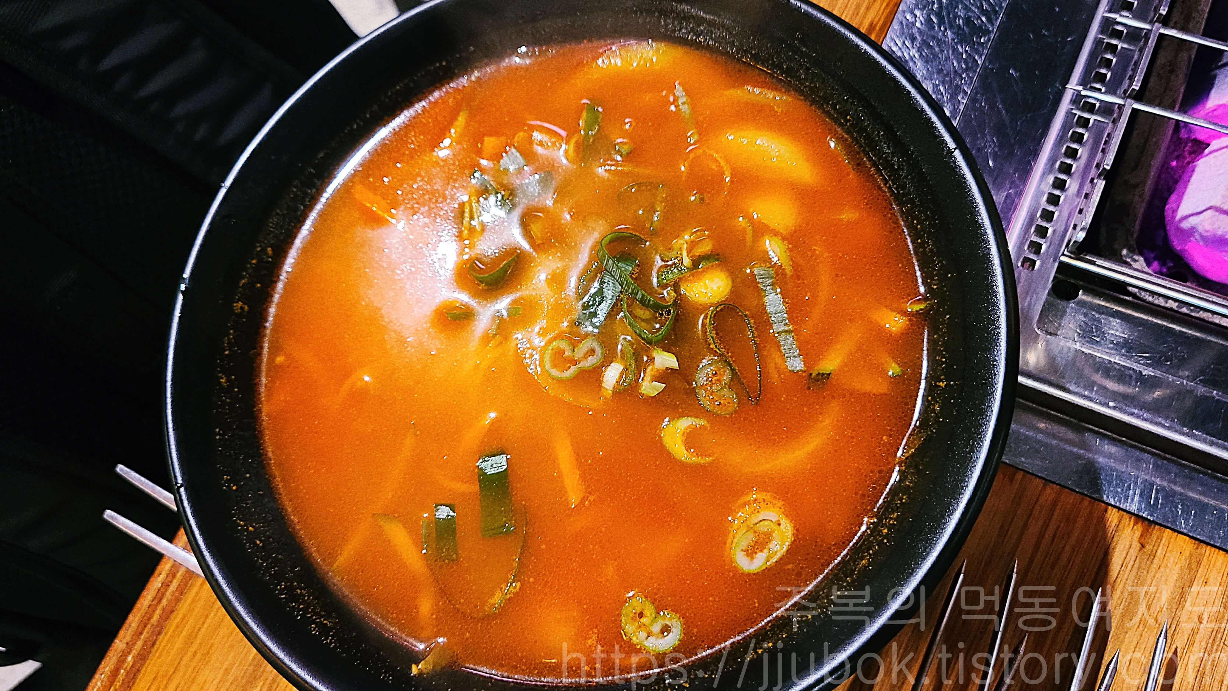 홍대-뜻밖에-양꼬치-온면-2