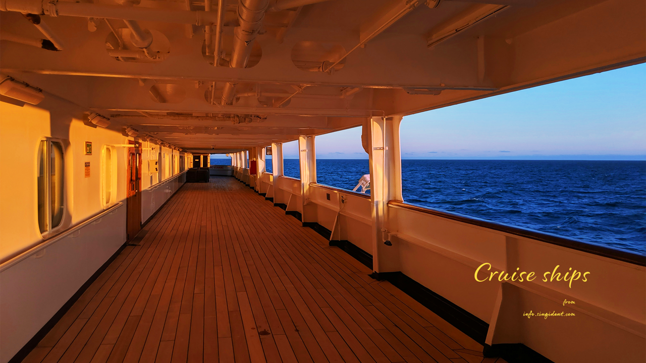 11 유람선 데크 노을 C - Cruise ships 여름배경화면