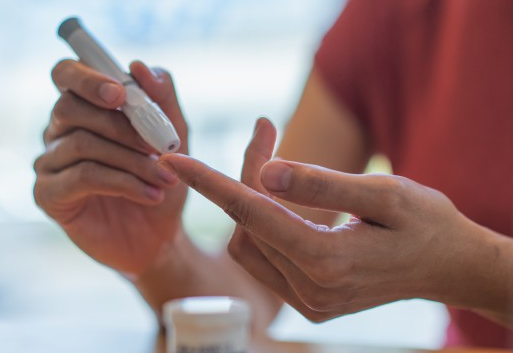 노인 당뇨병 특징 관리법 합병증 막는 식단 약 복용법