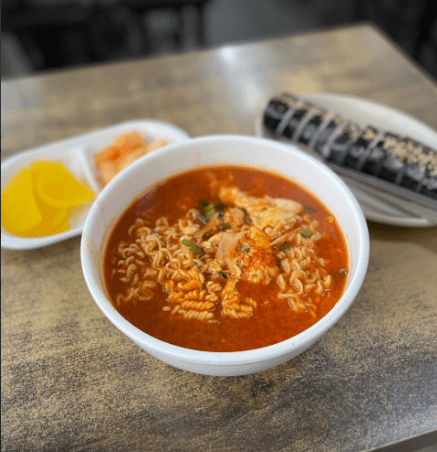 2025년 7월 8일 990회 생활의 달인 은둔식달 맛집 -강서구 크루아상&middot;광화문 라볶이&middot;서대문 시나몬롤!