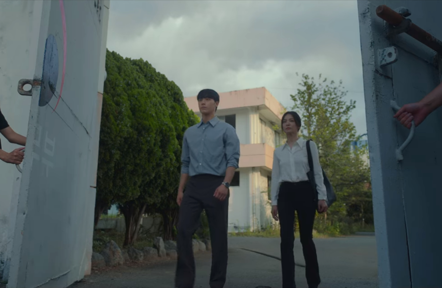 <더글로리> 16화, 결혼식을 하듯, 여정의 복수를 향해 걸어가는 여정과 동은