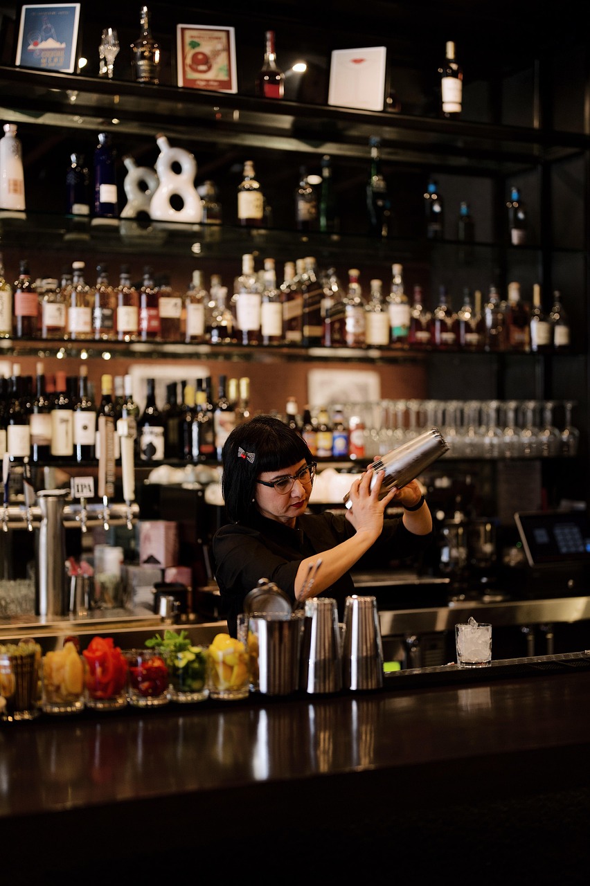 칵테일 세계로의 초대: 한 잔에 담긴 이야기