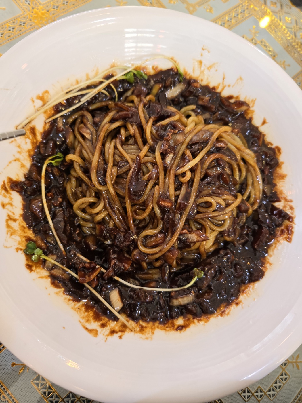 이미 비벼버린짜장면