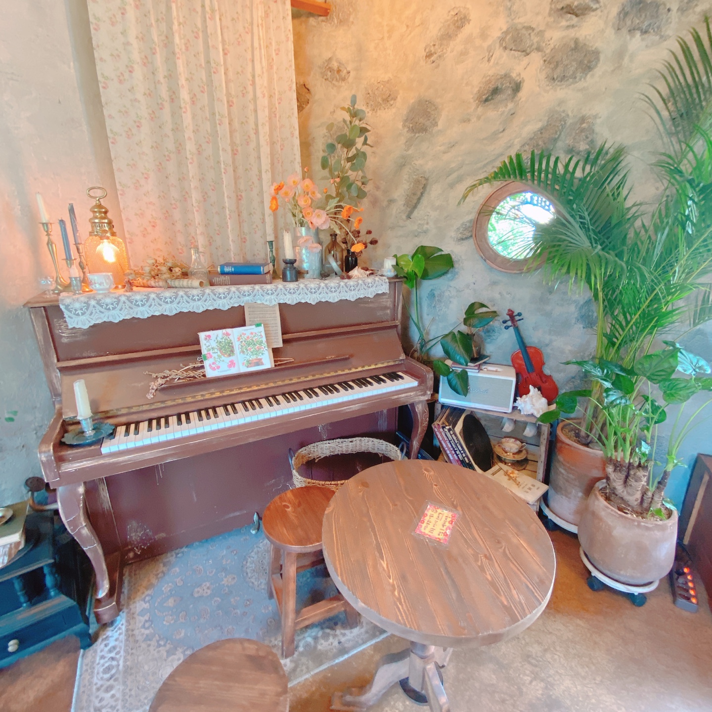 제주 서귀포 귤꽃다락 귤밭돌창고 개조 카페