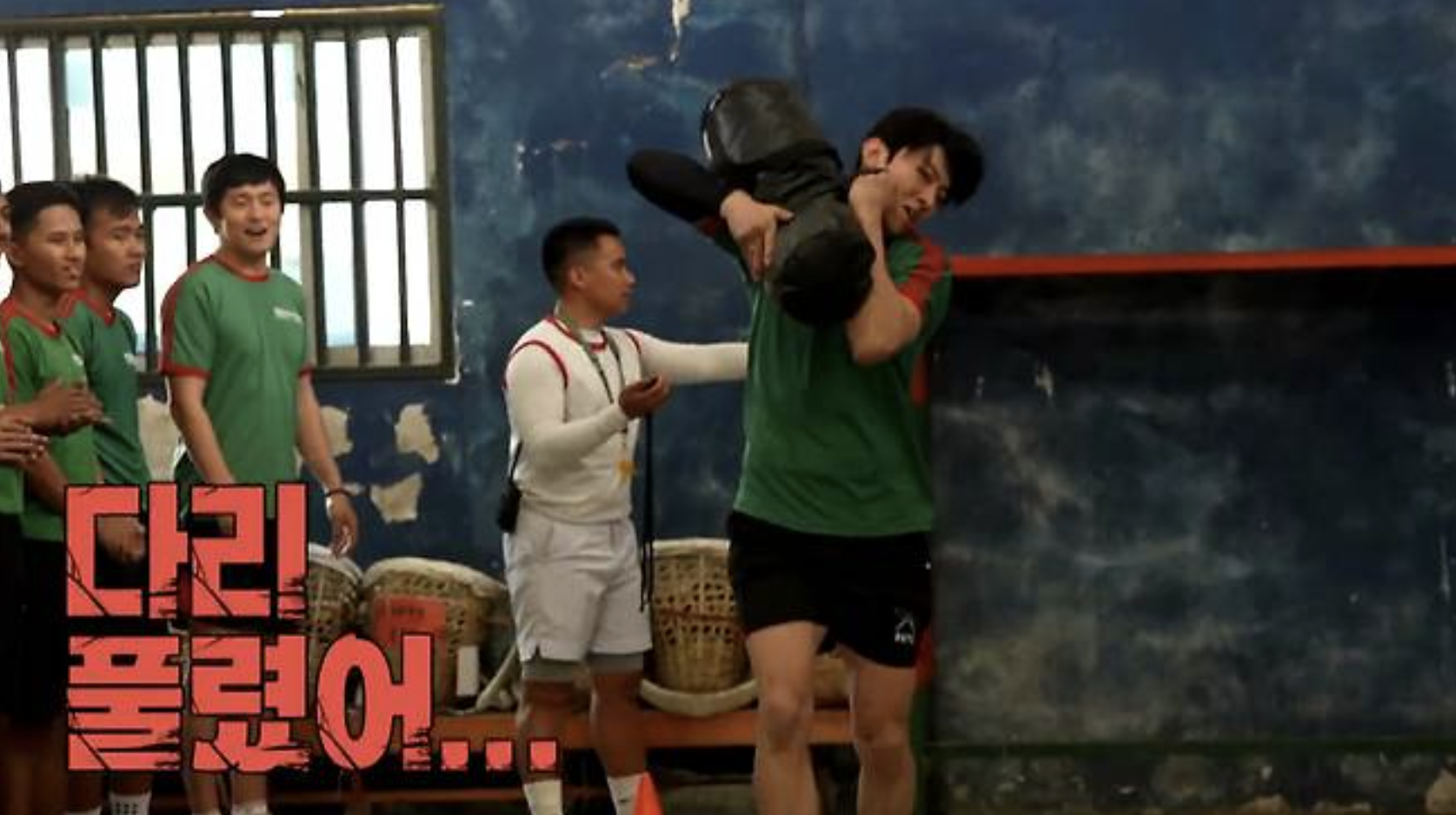 덱스도 놀란 구르카 훈련!
태계일주4