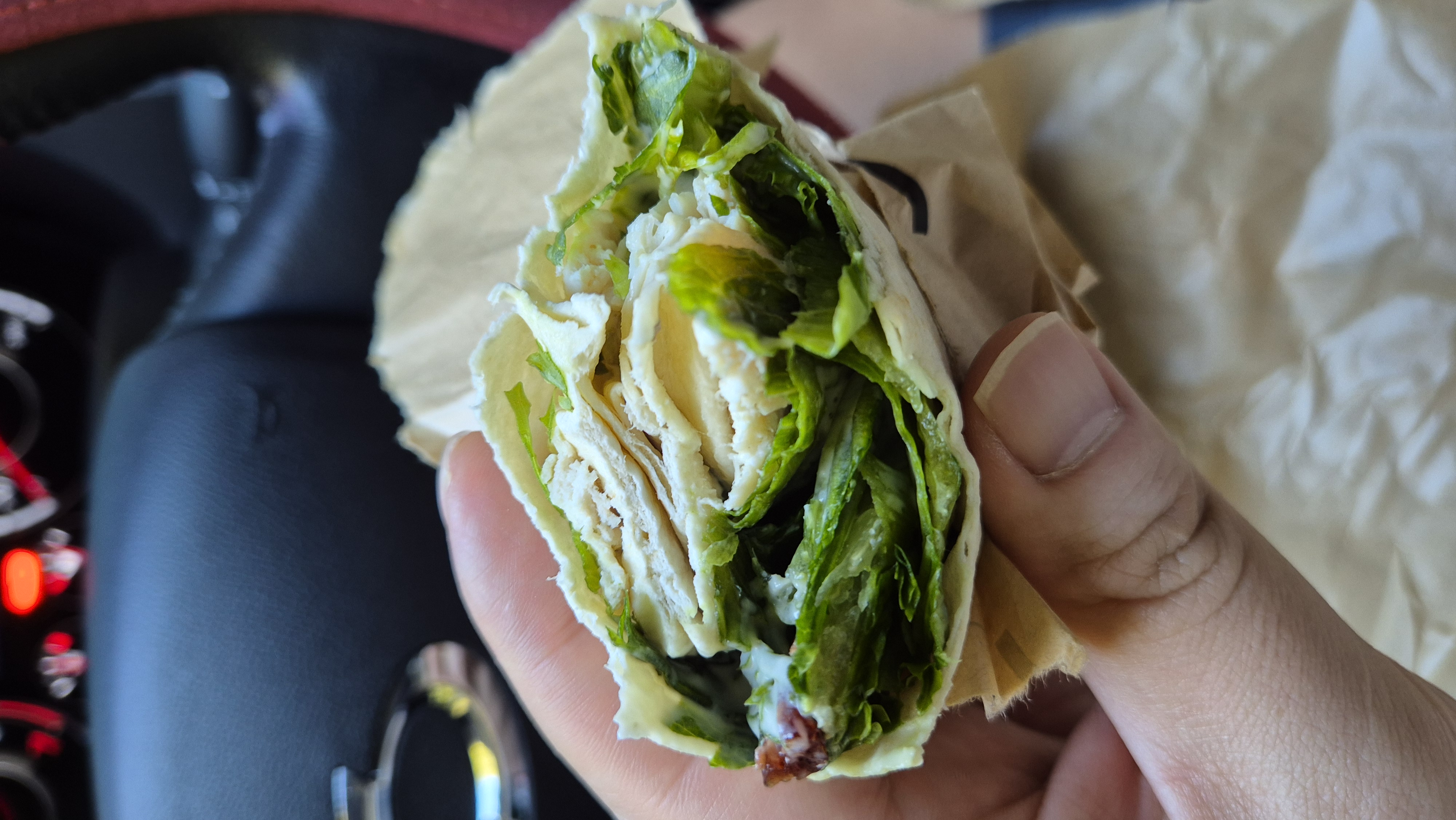 샐러디 시저치킨 랩