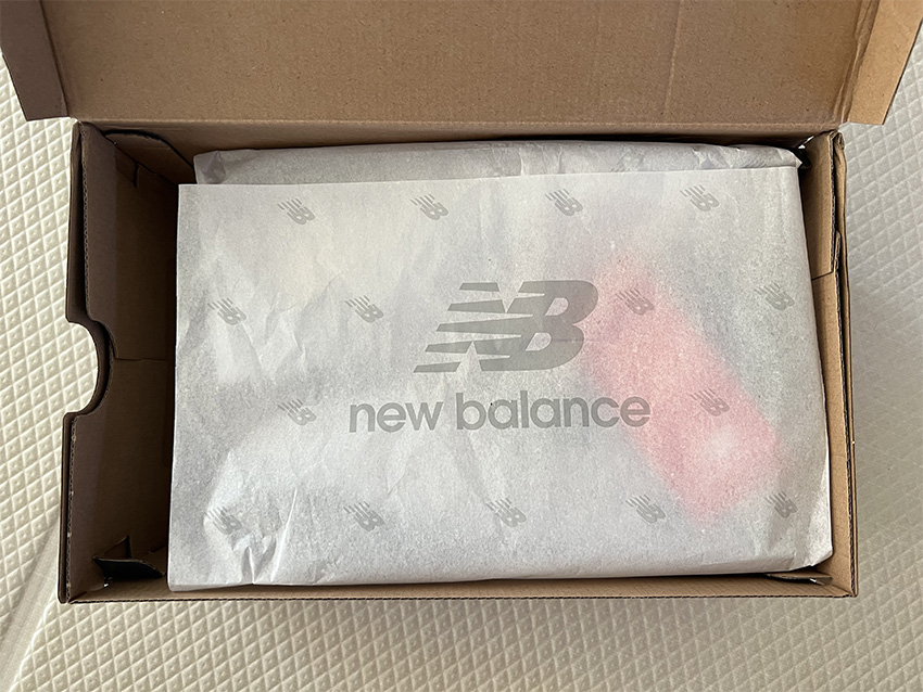 뉴발란스-발이편한-여자-운동화