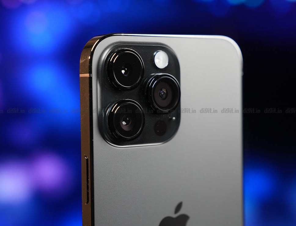 아이폰-14-프로-맥스-출처-DIGIT-Dhriti-Datta