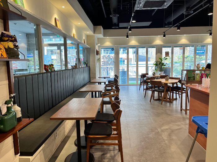 넓은 내부 모습