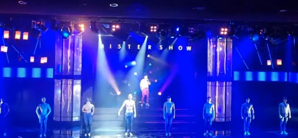 미스터쇼 배우 퍼포먼스 장면