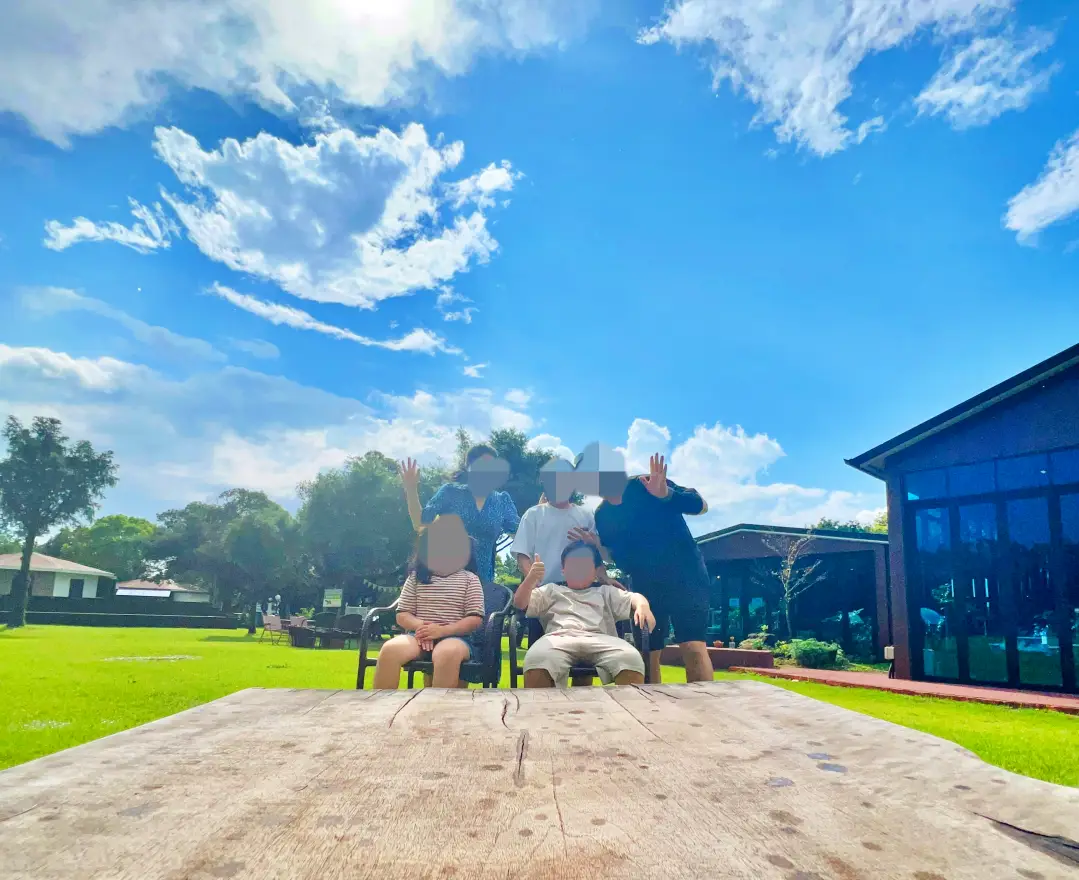 제주빵집 풍경사진과 가족사진 입니다.