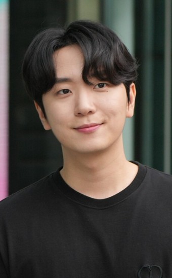 포레스텔라 고우림 프로필 총정리 학력 군대 김연아 근황