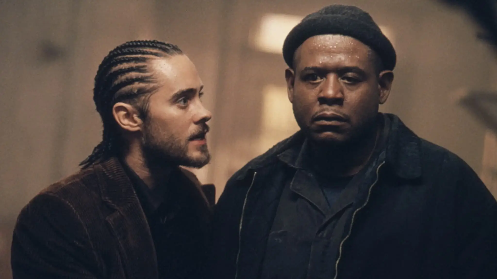 패닉룸_남성2명