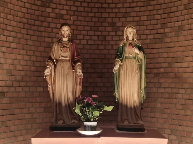부산 사하성당 예수성심상, 성모성심상