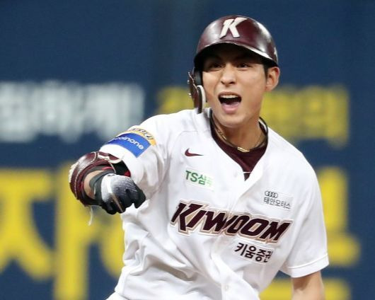 이정후 나이 프로필 학력 고향 가족 기록 연봉 300억의 가치: 타율 0.404 미친 반등 비결 총정리