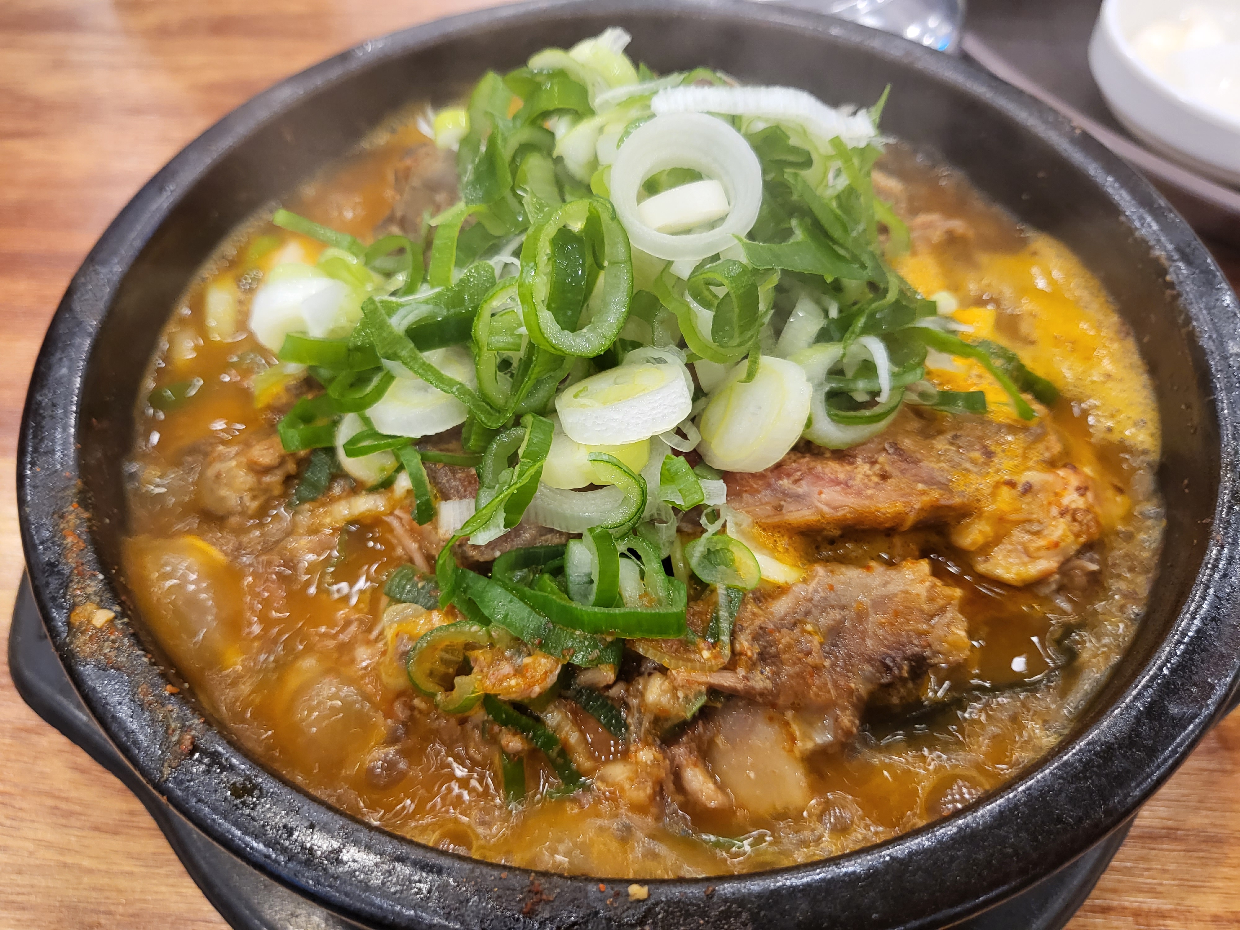 형제들감자탕 - 감자탕 클로즈업