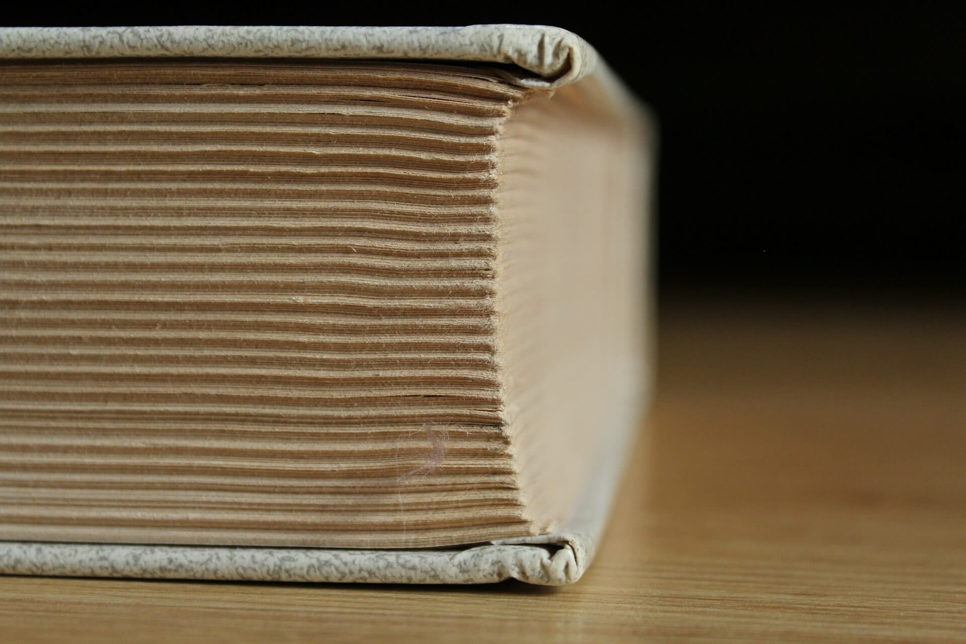 북바인딩 초보를 위한 실전 팁 ― 제본 실 땋기부터 표지 디자인까지 단계별 설명