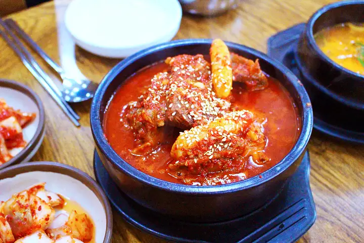 생방송오늘저녁 창원 안민동 매운 소갈비찜 백반 갈비탕 맛집 추천