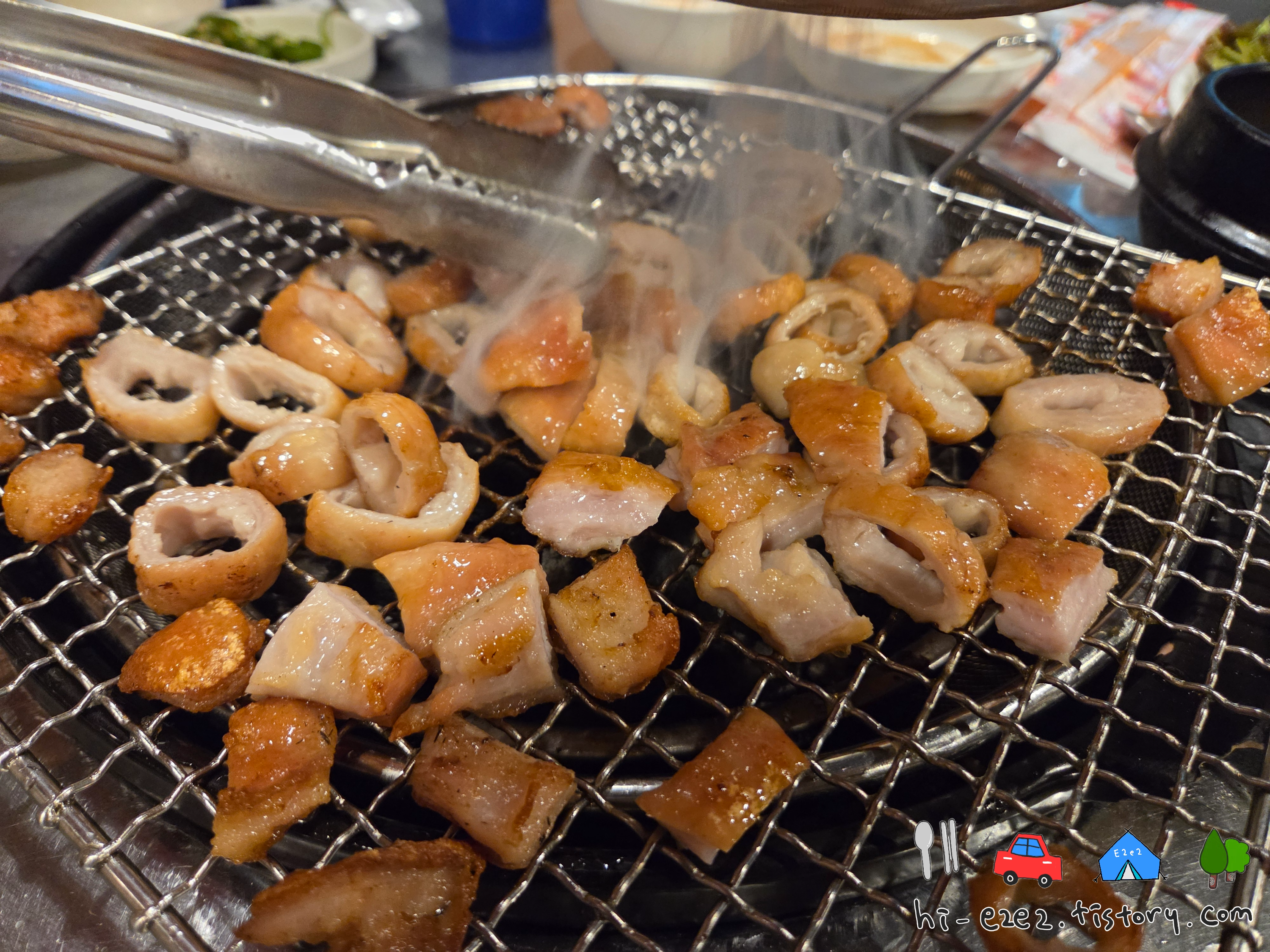 거제 장평동 대구영순이막창 거제본점 막창 숯불 굽는 중