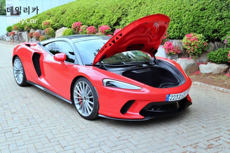 슈퍼카 ‘맥라렌 GT’