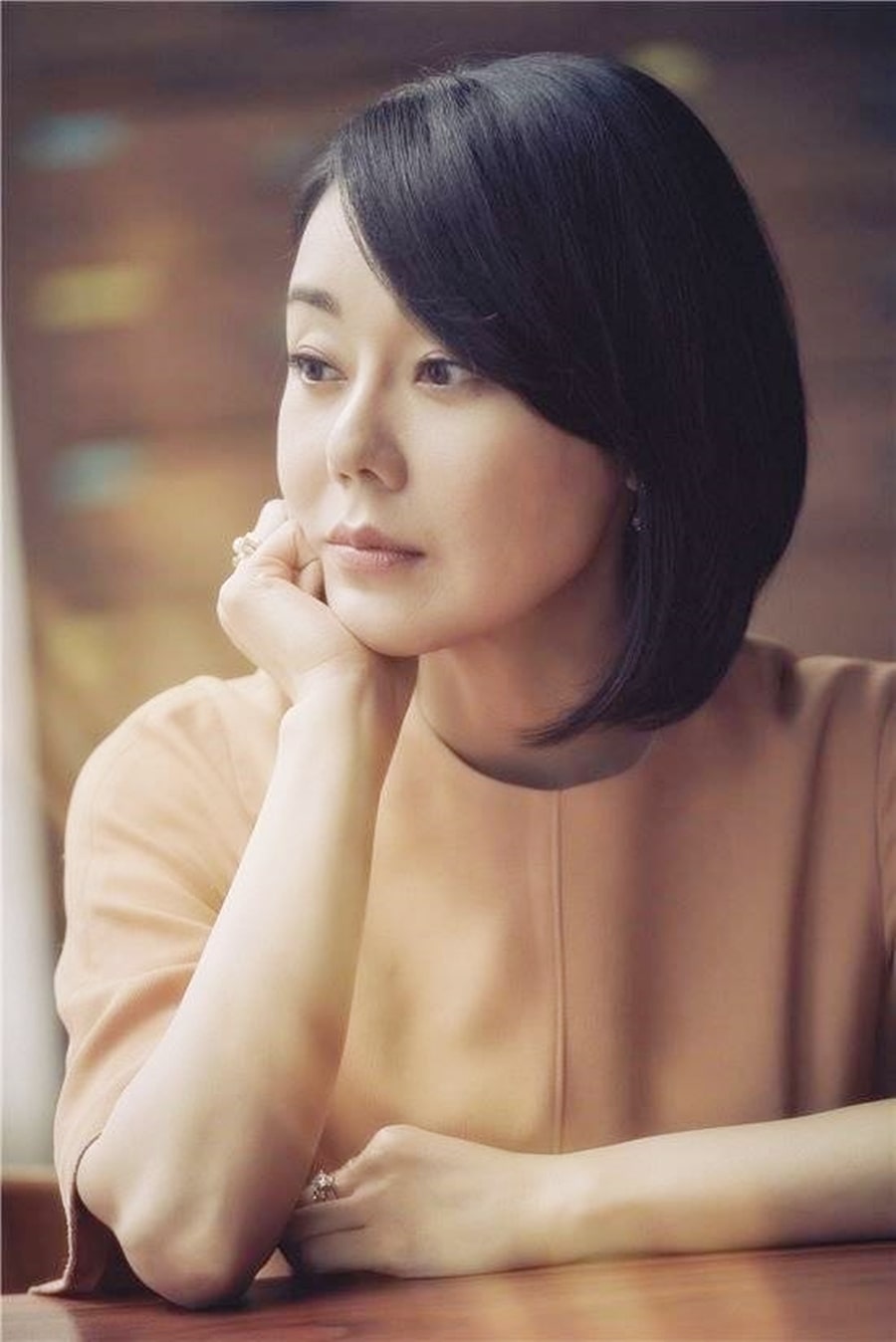 맨 끝줄 소년 김윤진