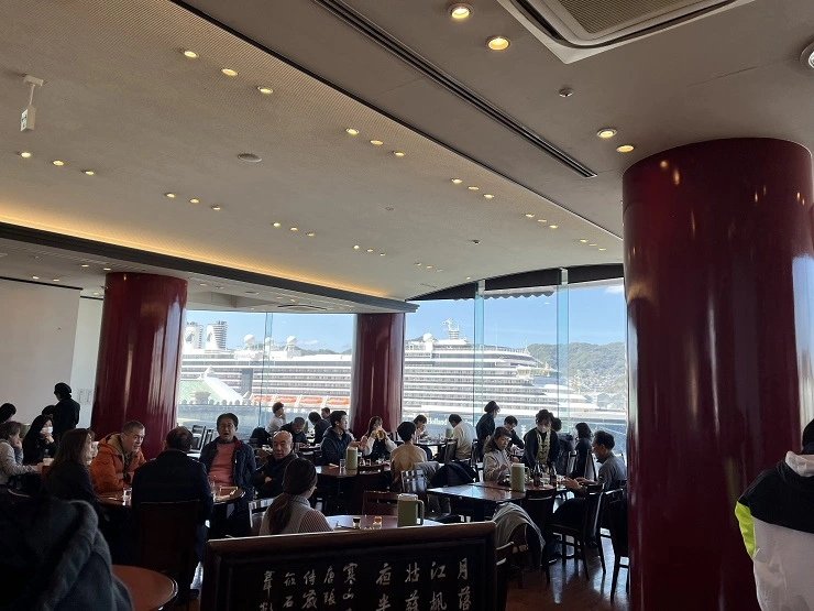 나가사키 시카이로 식당 내부