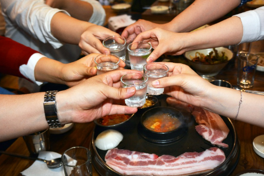 주류 관련 주식 전망 롯데칠성&amp;#44;제주맥주&amp;#44;무학&amp;#44;하이트진로