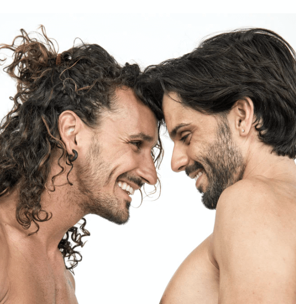 헤어 풍성한 남자 둘 사진