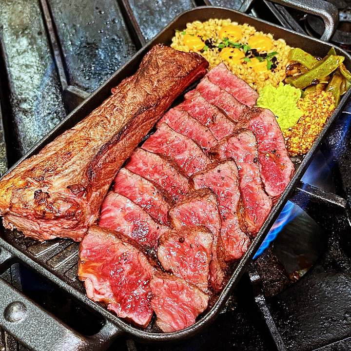 실크 육질 된 비밀 물 만난 갈비 우대갈비 토마호크 스테이크 신사 가로수길 맛집 추천 생방송투데이 리얼 맛집