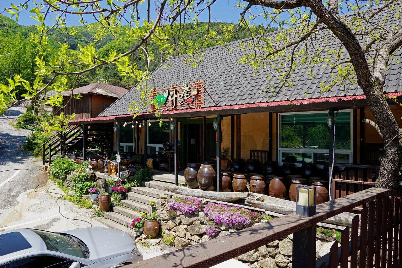 생생정보 장PD의 AI 여행기 가평 잣두부전골 맛집 다믈촌 연인이 가기 좋은 가평 여행 생생정보 2303회