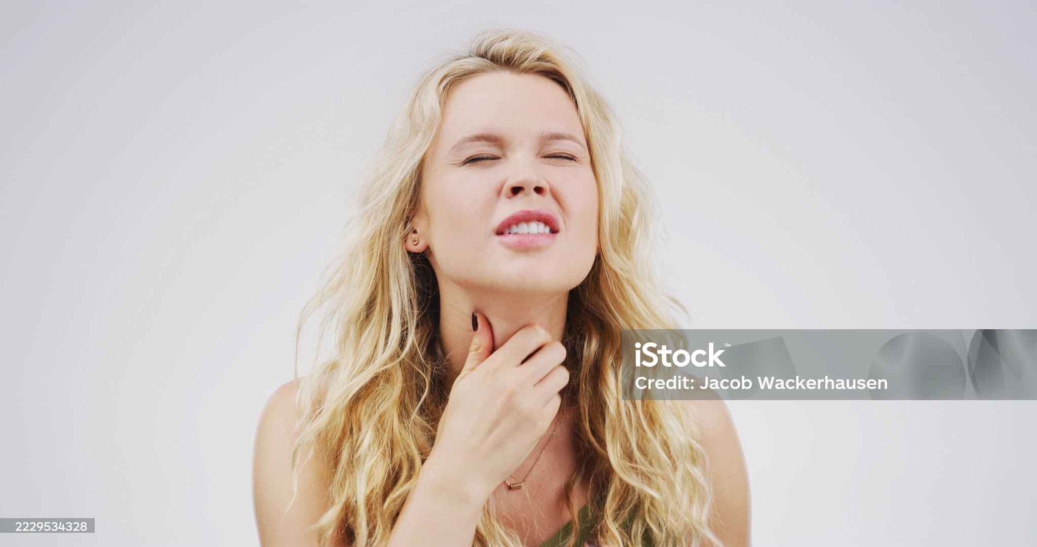 목에 가래가 항상 붙어 있는 것, 감기 아닌데 계속 생기는 이유