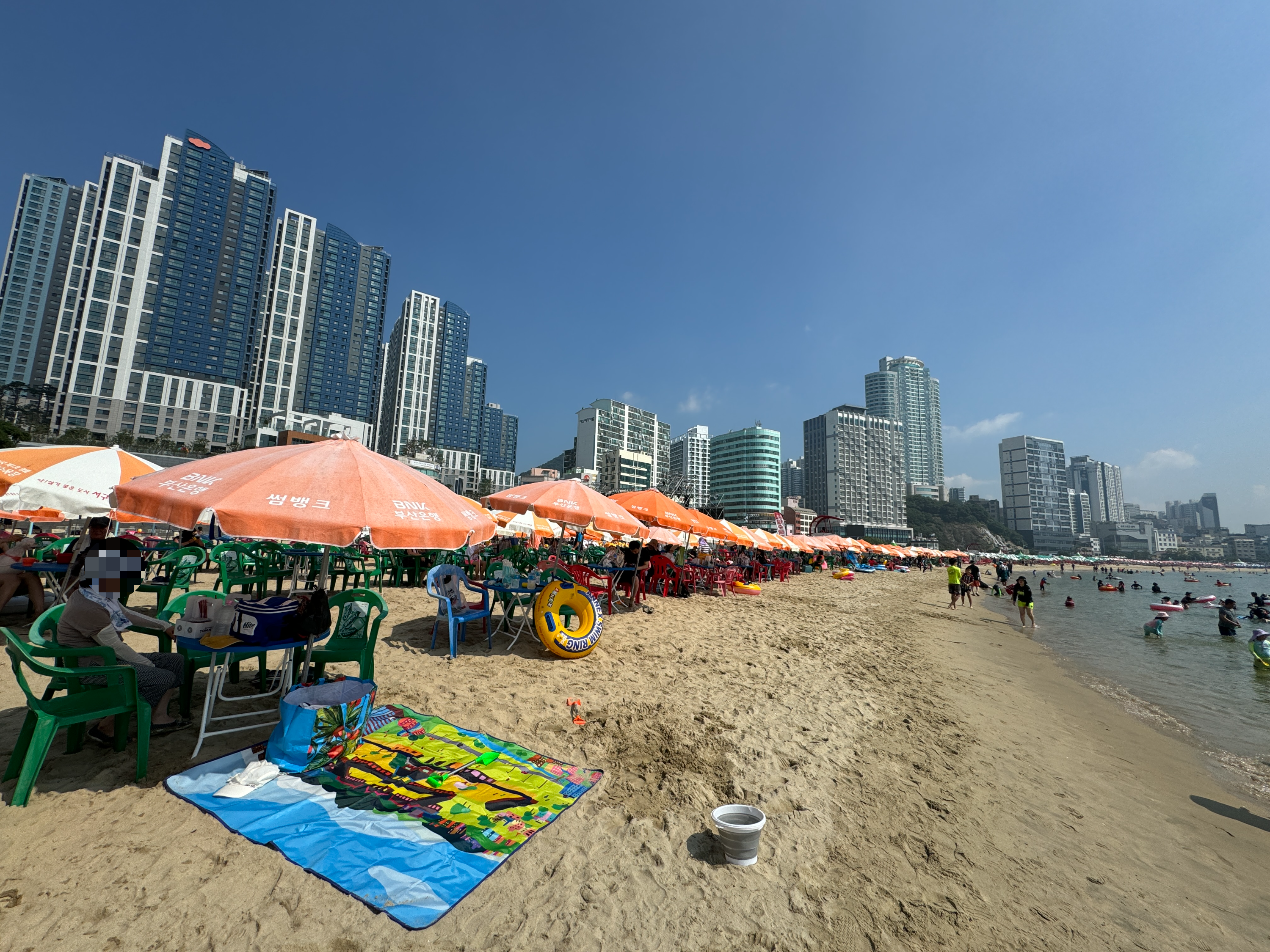 부산-송도해수욕장-파라솔구역-오른쪽