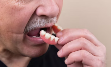 틀니 가격 의료보험적용 세척방법 보관법 종류