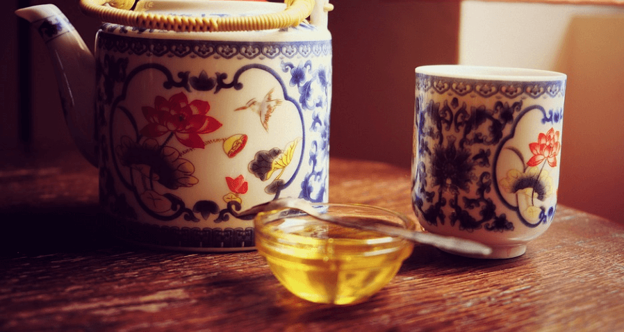 찻잔과 차의 사진 - 1