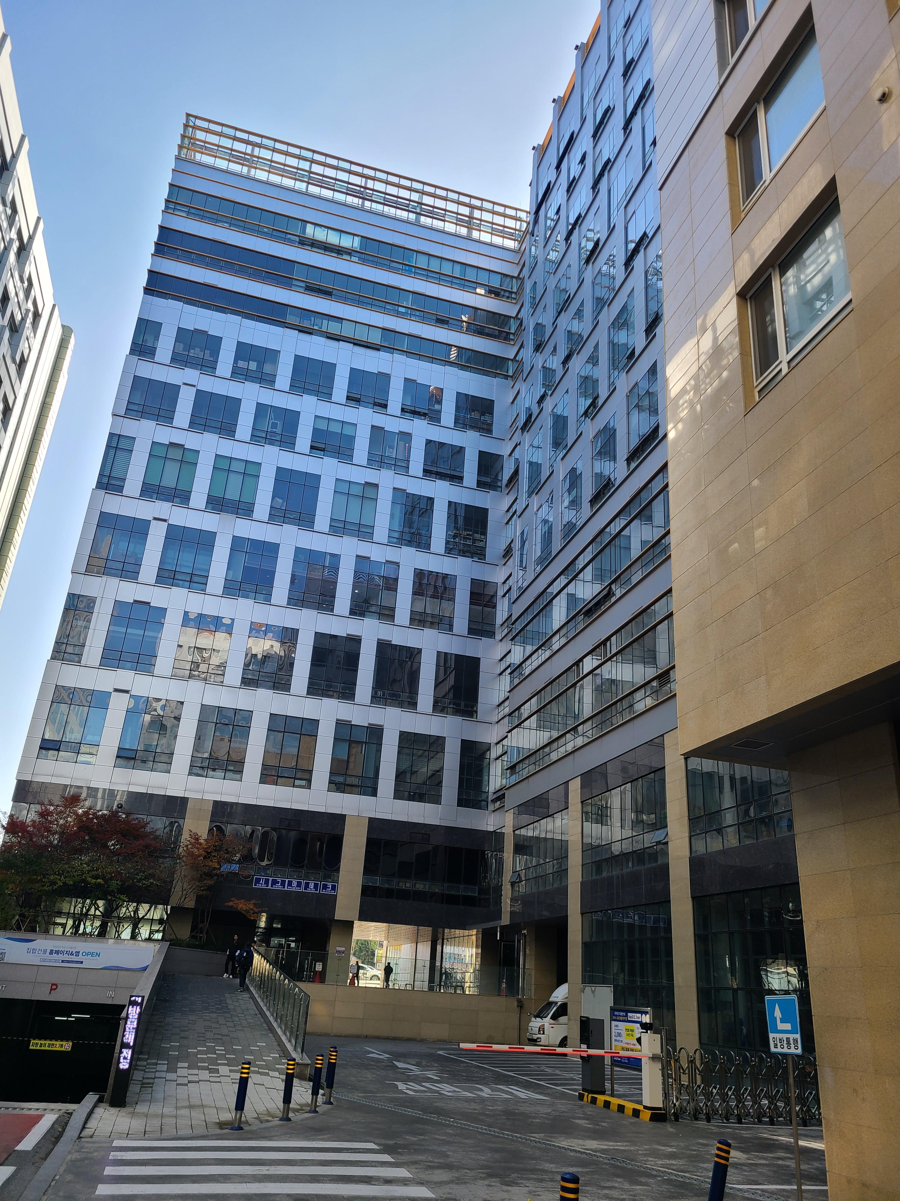 하우스디엘타워 외관2