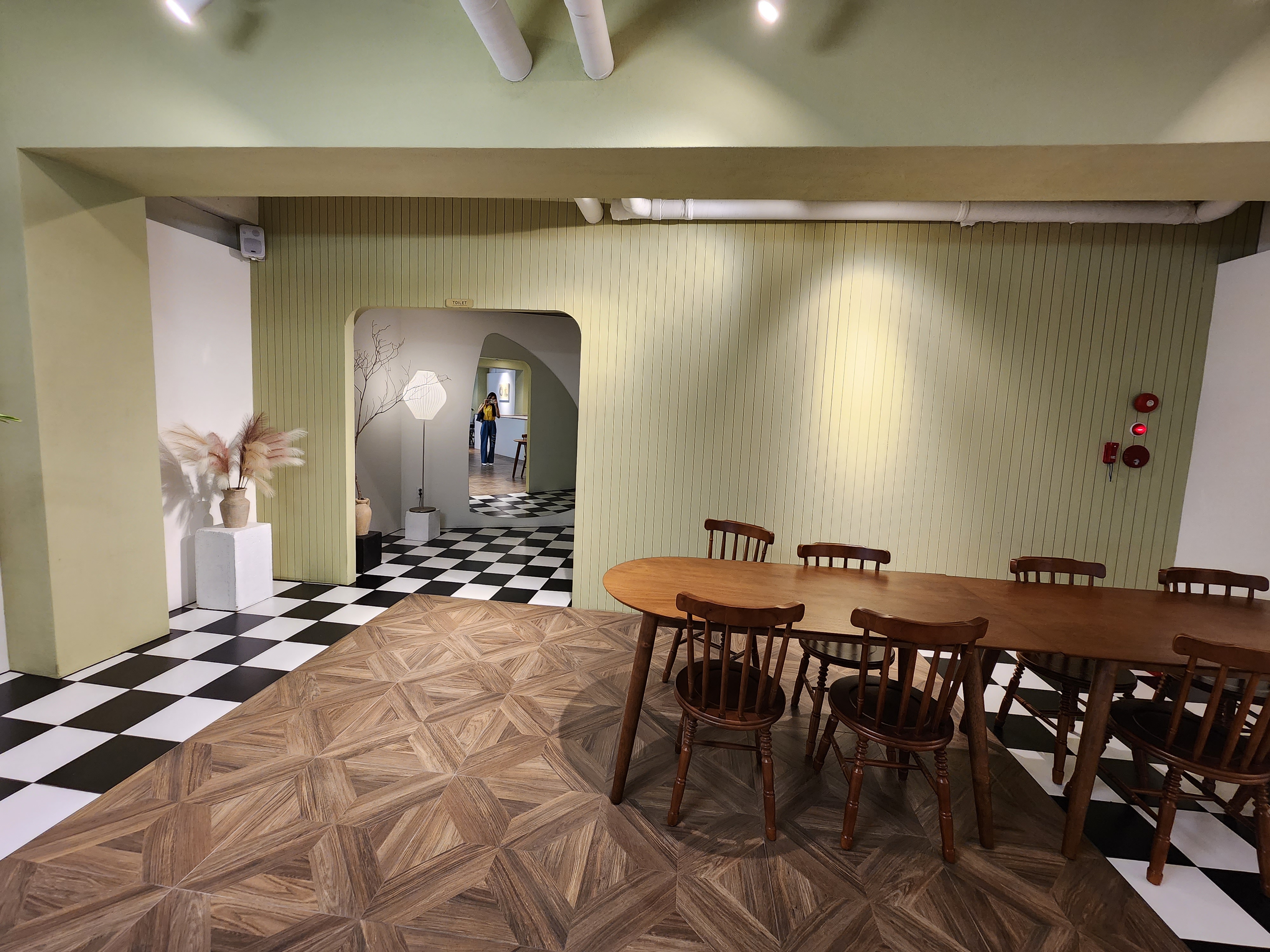 티타세 카페 2층