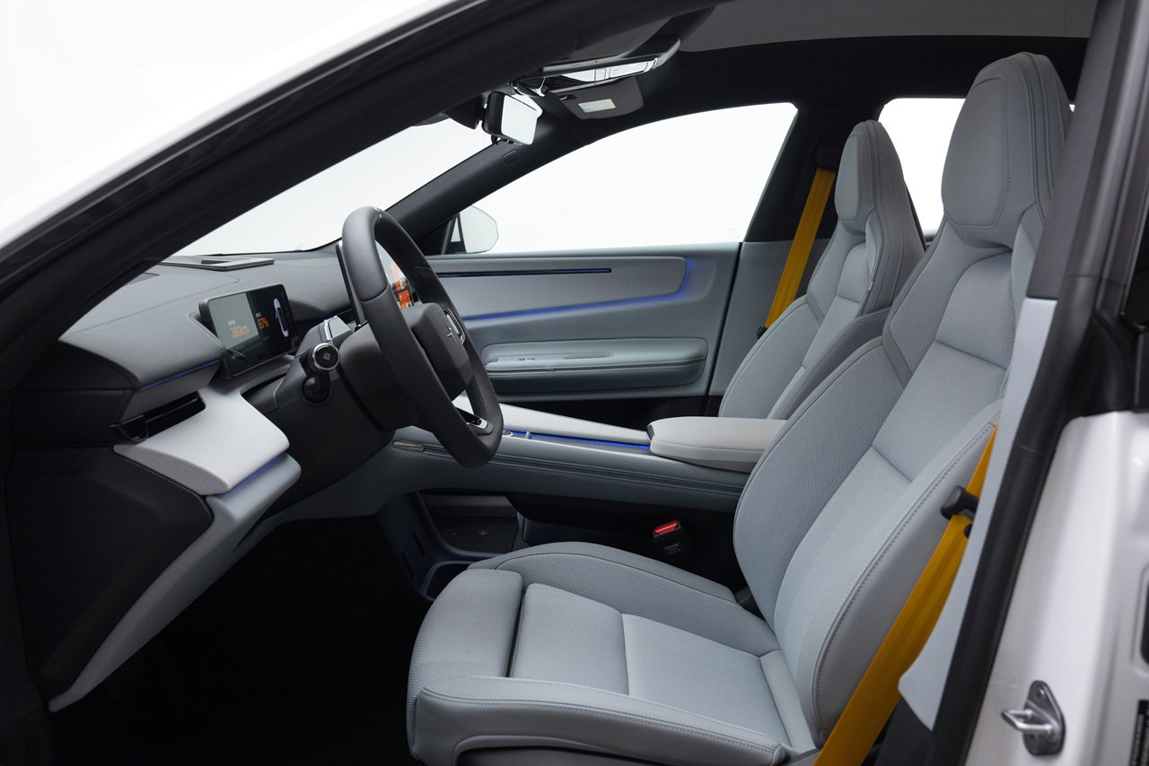 폴스타4 이미지