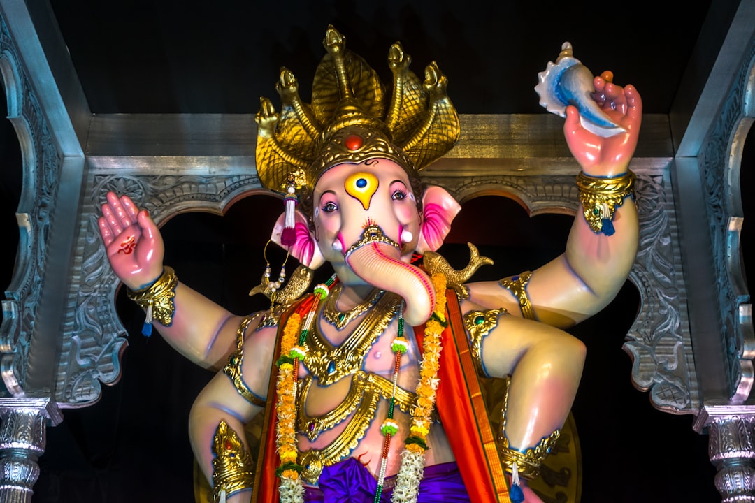 낭군님을 영어로 my lord라고 추천합니다.