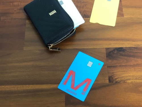 테이블위-카드지갑-신용카드-현대카드