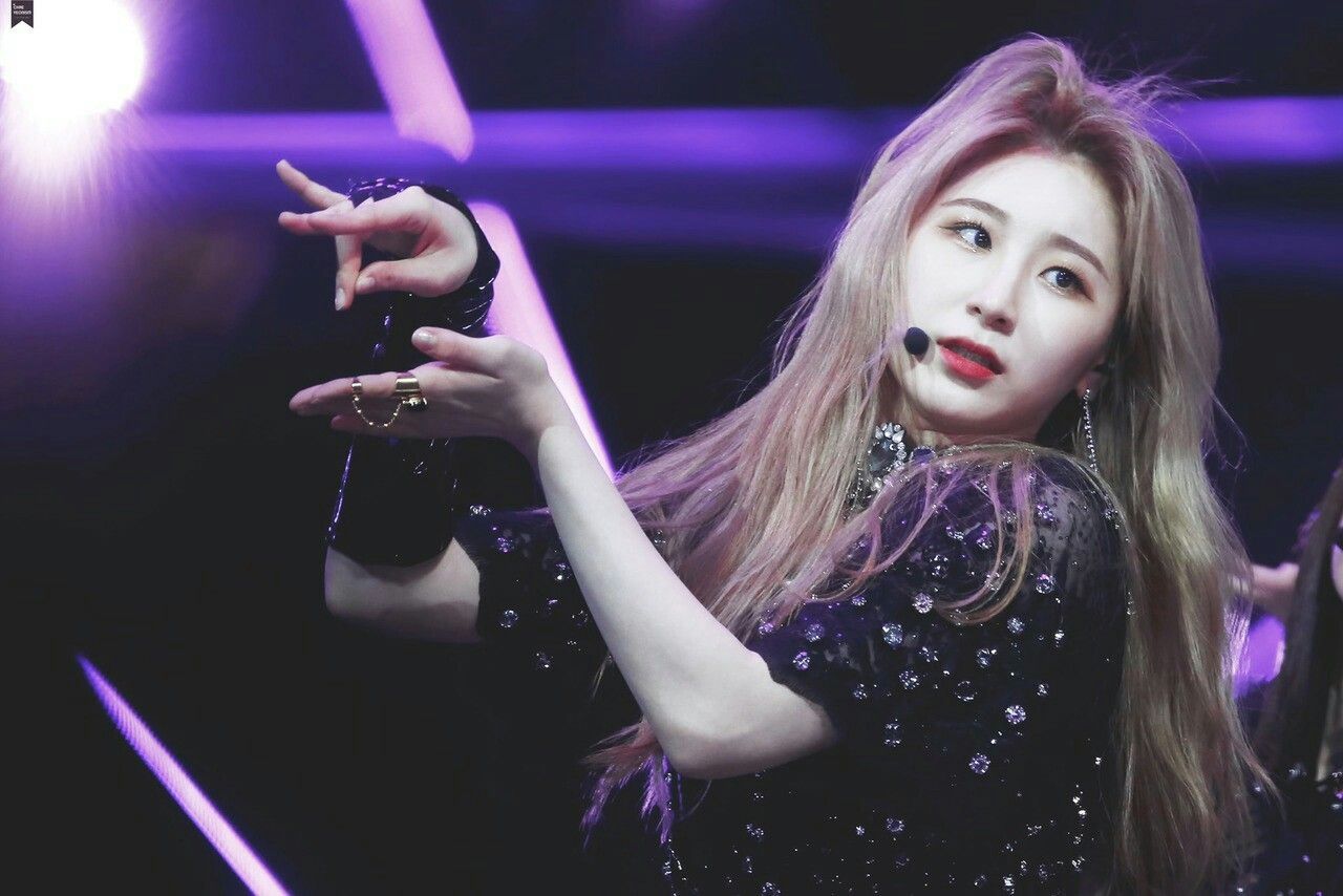 아이즈원 프로듀스48 이채연 사진모음 아이즈원 프로듀스48 이채연 사진모음