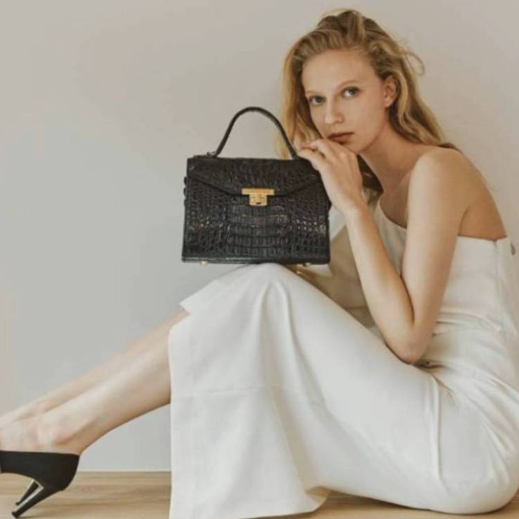 울산 롯데백화점 명품 악어백 최대 70% 할인전! 브랜드 스토리와 구매 꿀팁 총정리