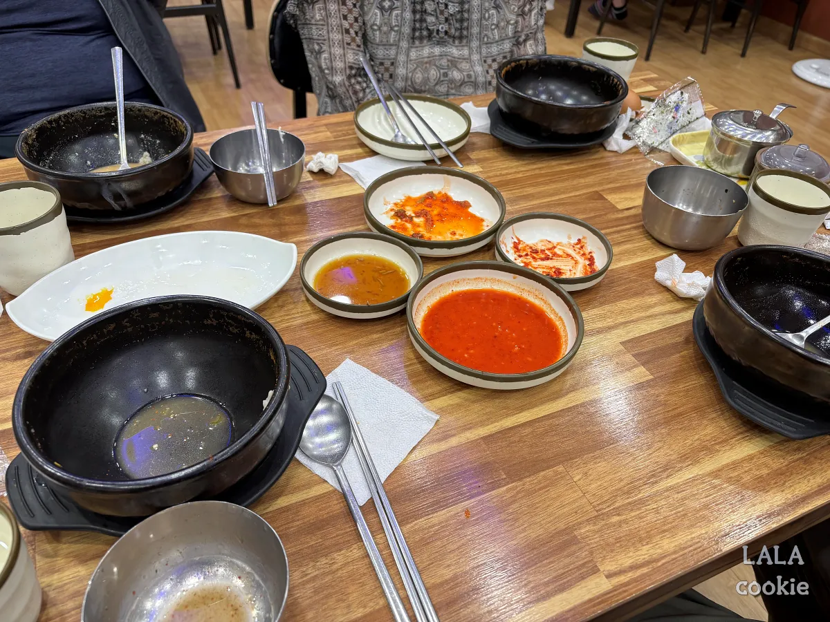 창원-마산회원구-콩남울교실-다-먹은-모습-빈-그릇들