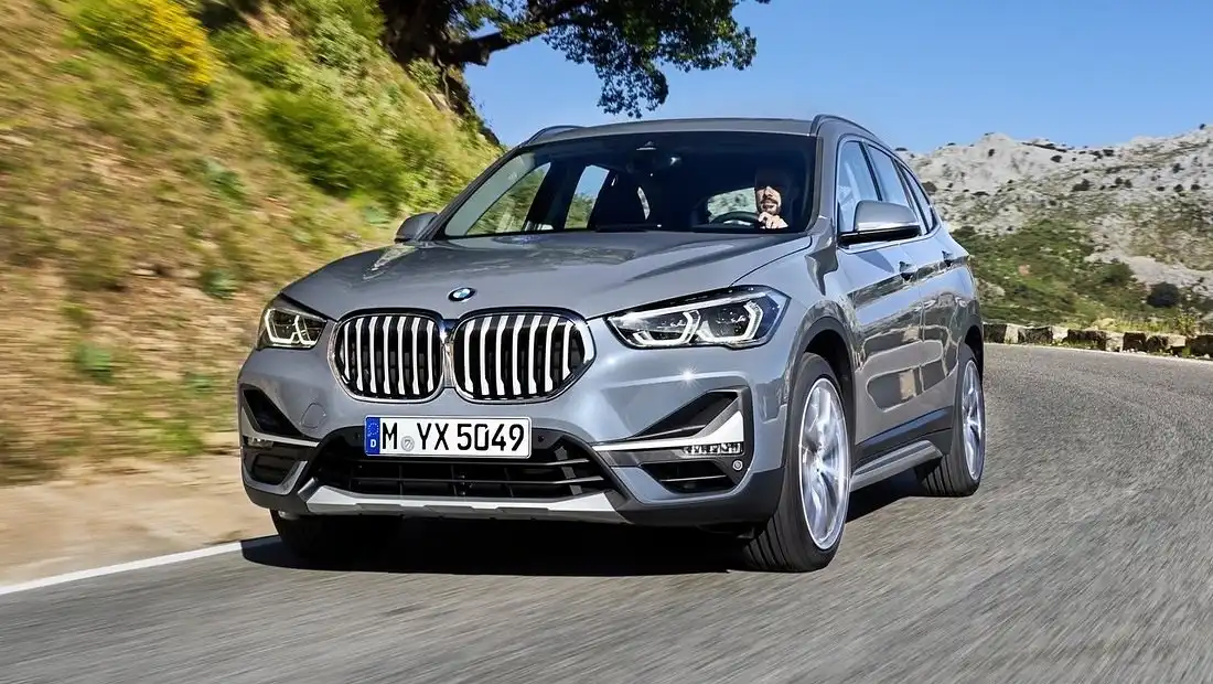 BMW X1 풀체인지 사진 가격 가격표 실구매가 모의견적 제원 옵션 카탈로그 디자인 실내 트렁크 색상 총정리