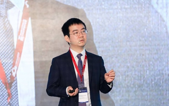 우지한 - 비트메인 채굴왕, 블록 크기 전쟁과 내부 권력 투쟁과 몰락