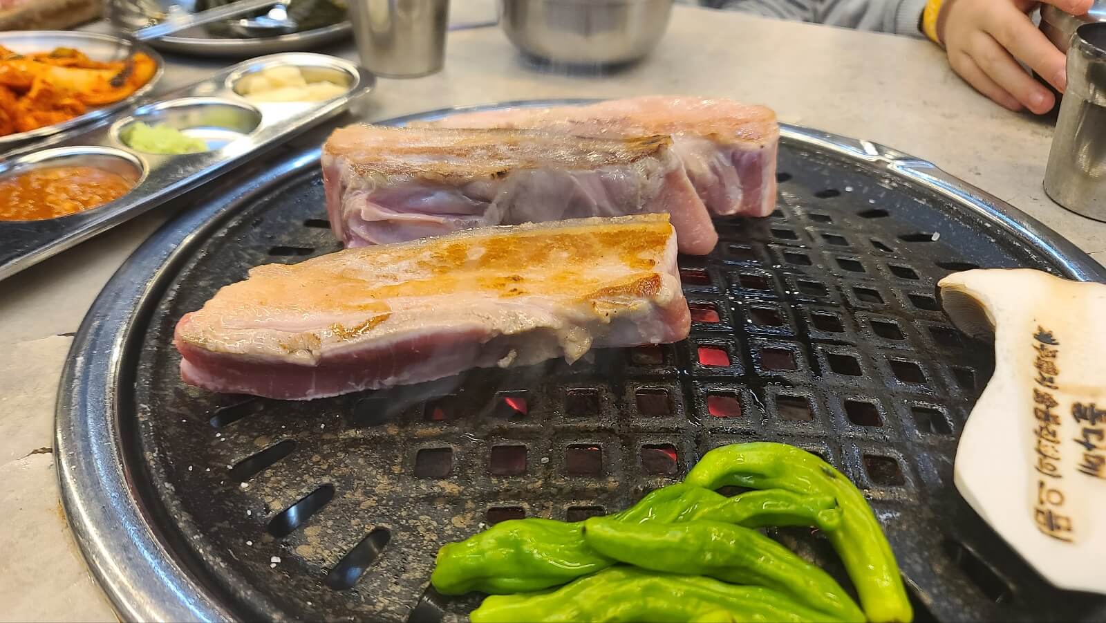 익는다