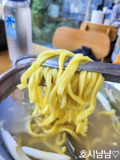 1인분 13&amp;#44;000원 푸짐한 황도바지락칼국수 한 그릇