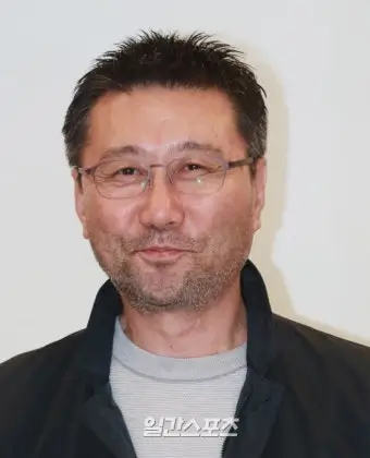 배우 최정우