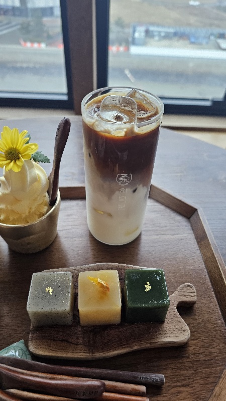 차덕분 우유라떼와 양갱