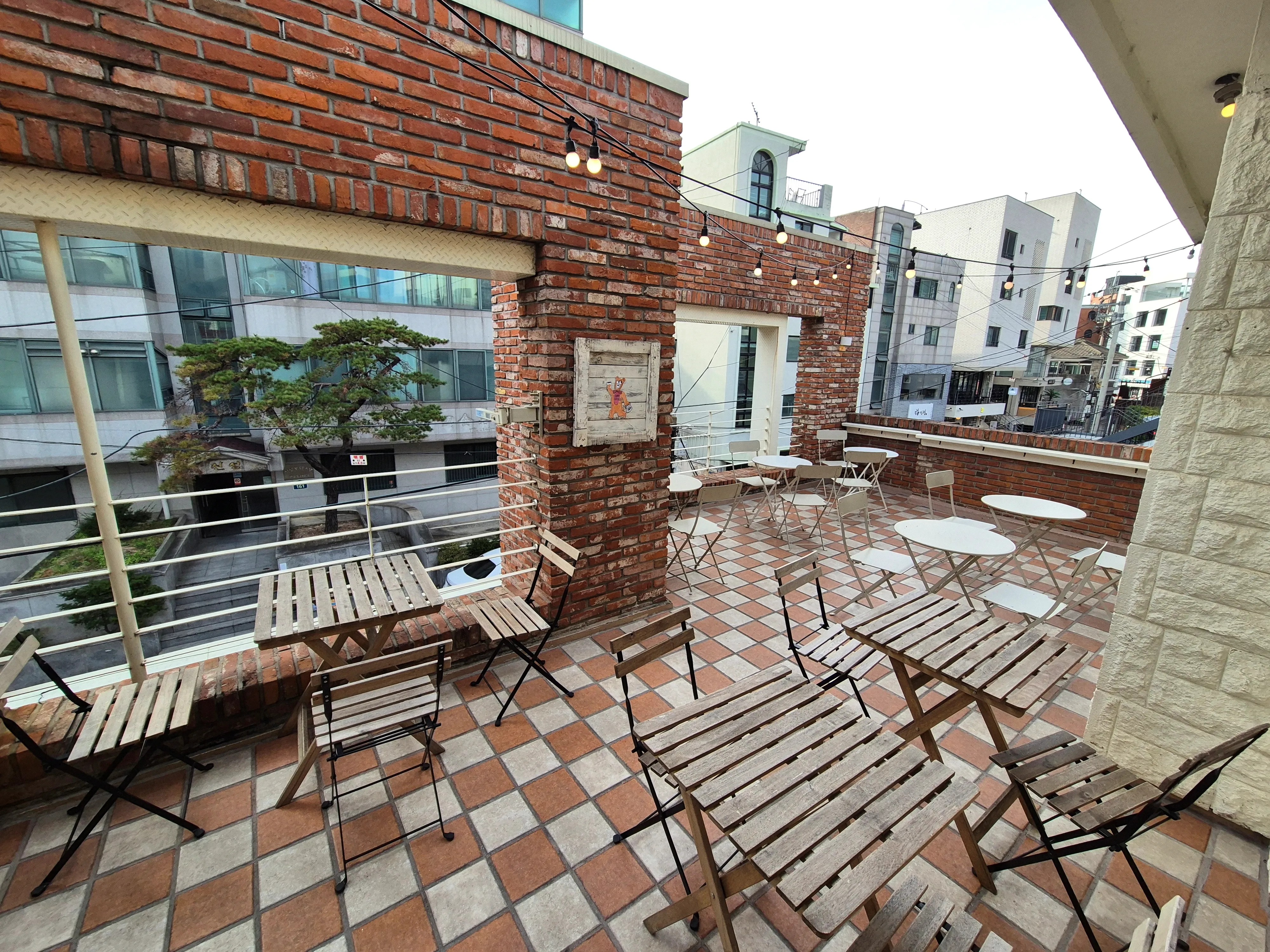 카페-레이어드-테라스