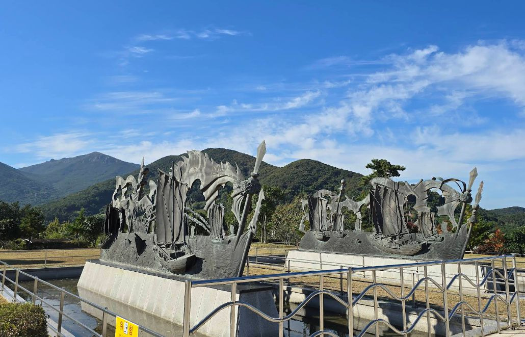 장보고동상